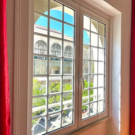 With Terrasse - 3 Bedroom, 3 Bathroom Triplex ליסבון