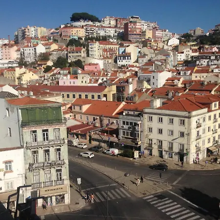 With Terrasse - 3 Bedroom, 3 Bathroom Triplex Lejlighed *